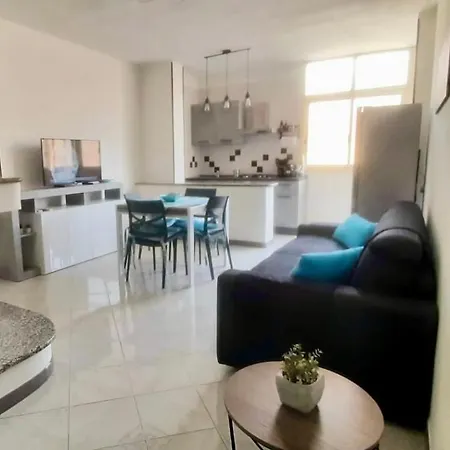 Casa Vacanza Erika Apartment Quartu SantʼElena